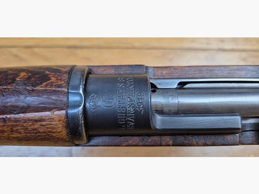 Très beau fusil de compétition Mauser suédois M96 – Fabrication Carl Gustav de 1919 – Cal. d&rsquo;origine 6.5×55 Suédois – Magasin limité à un coup – Famille Mauser 1893 – Hausse de précision – Mécanique suédoise – Bronzage 97% – Canon superbe – Arme de concours – Catégorie D – TBE+