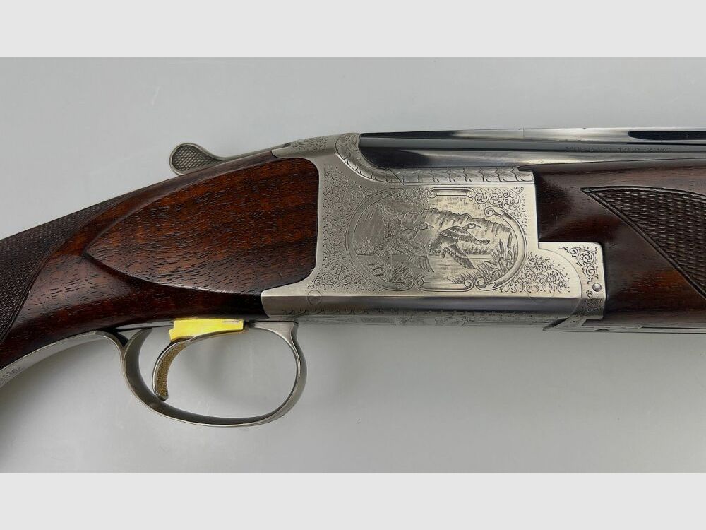 Browning B125