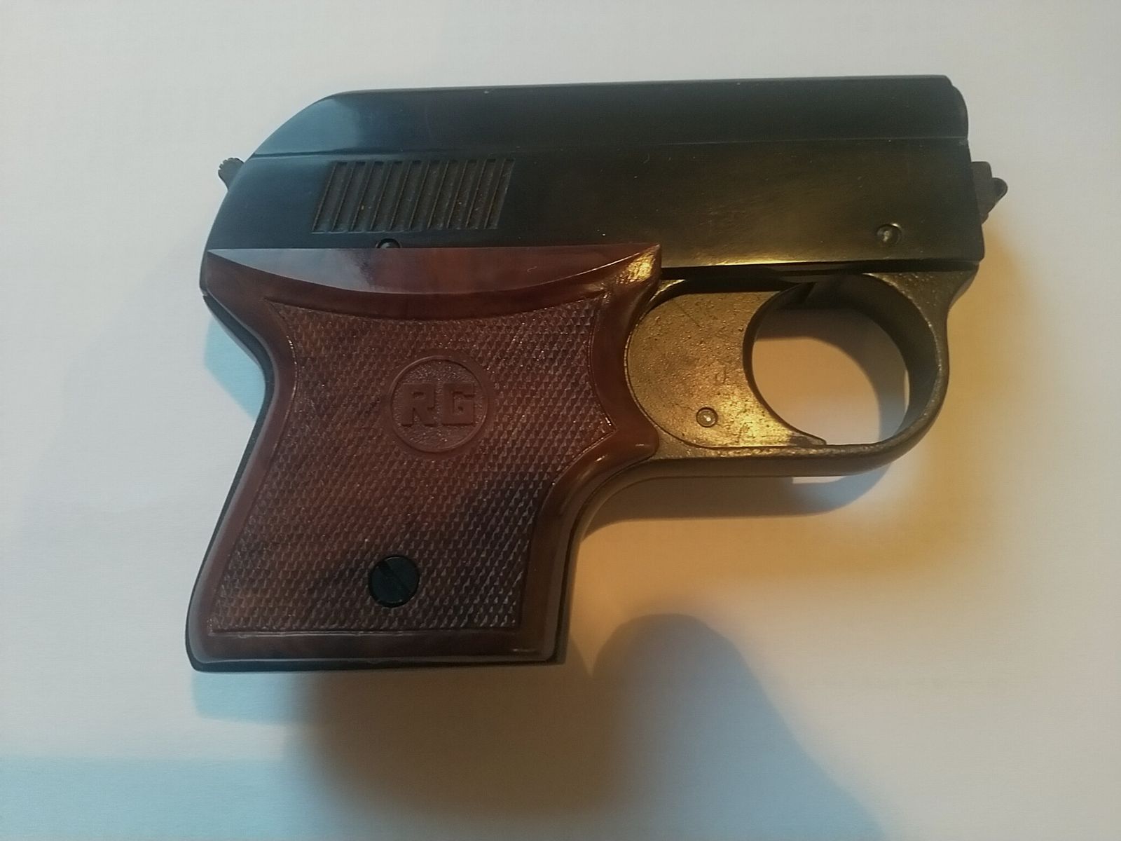 Schreckschuss- u. Gaspistole Röhm Modell RG3, 6 Schuss, Cal. 6 mm Flobert - gebraucht im guten Zustand