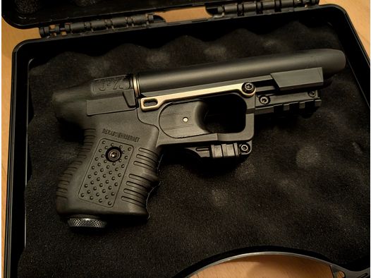 Piexon Jet Protector JPX 2 Gen. 1 - urządzenie do obrony przed zwierzętami, pistolet pieprzowy