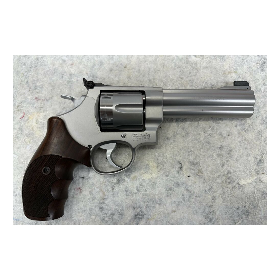 Smith & Wesson 629 Classic	 .44RemMag