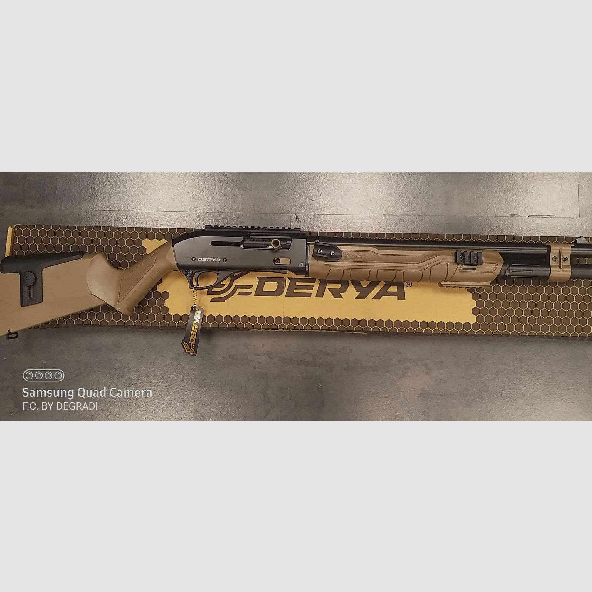 NOUVEAUTÉ DERYA FUSIL SEMI-AUTOMATIQUE cal. 12 LION XT411C 18,5”, image 3 sur 4