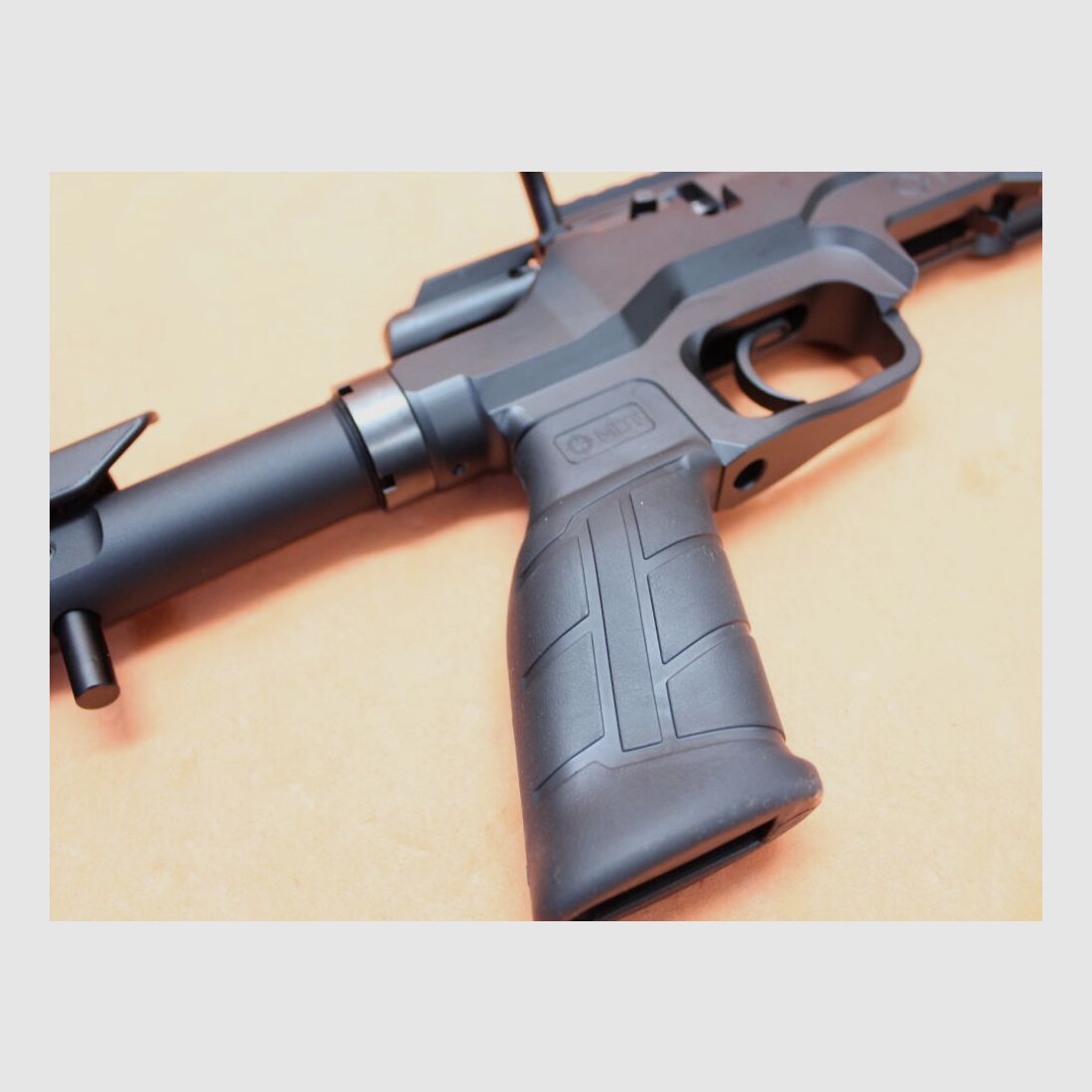 CZUB Rep.Büchse .22lr CZUB CZ457 MDT Chassis 20" Varmint Lauf/ Gewinde 1/2-20