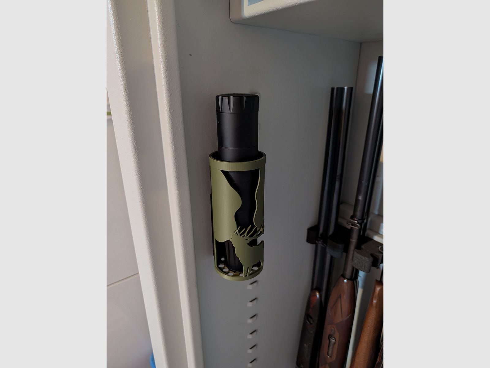 Soporte de silenciador magnético con diseño de ciervo - 65mm