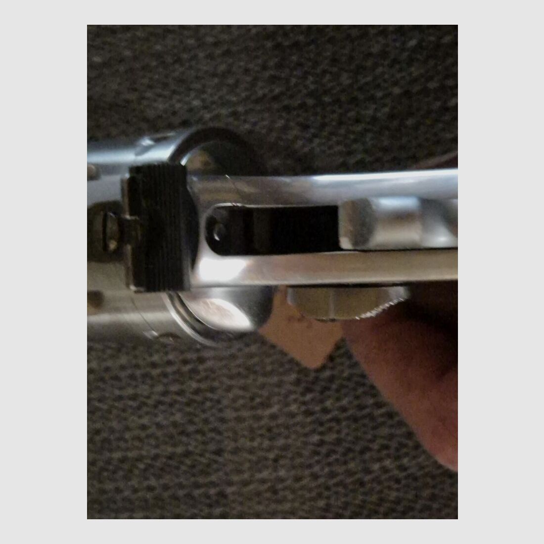 Smith & Wesson 617-1, Bild 3 von 8