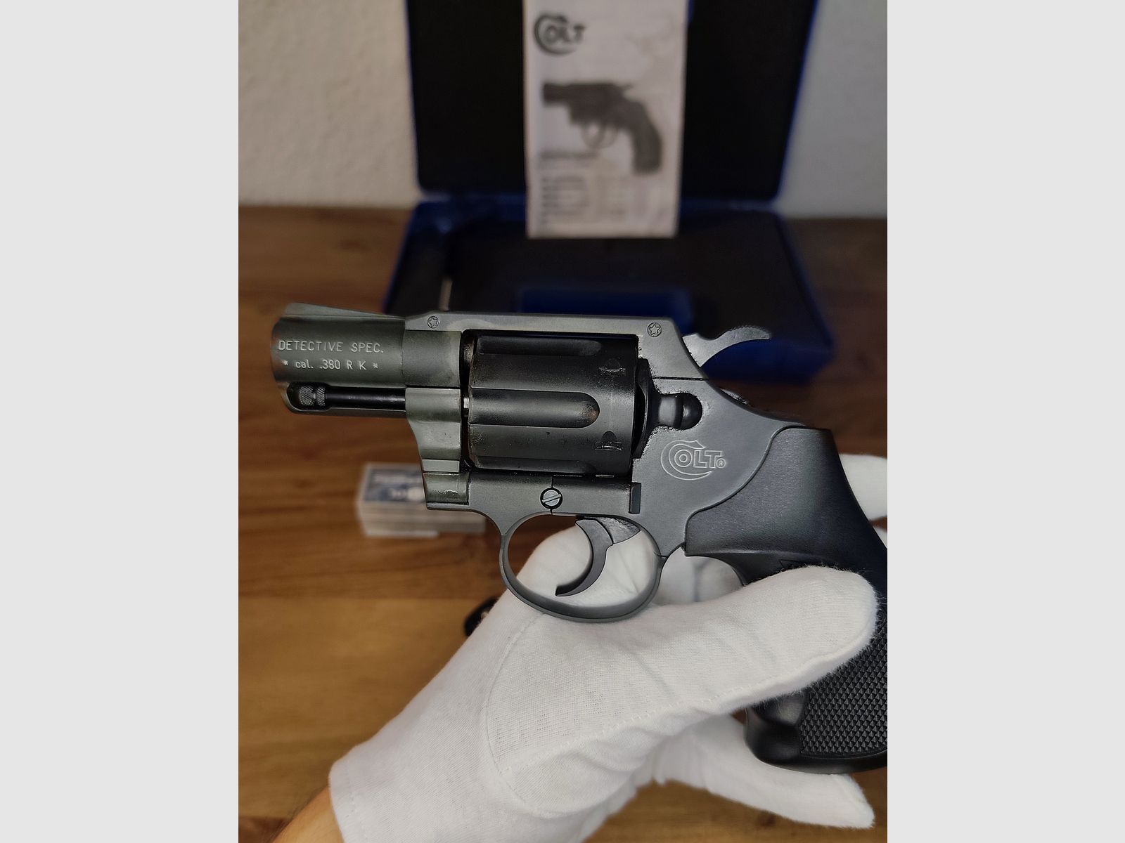 Umarex Colt Detective Spezial 9mm RK +Walther Pepper Patronen + kleines Taschenmesser