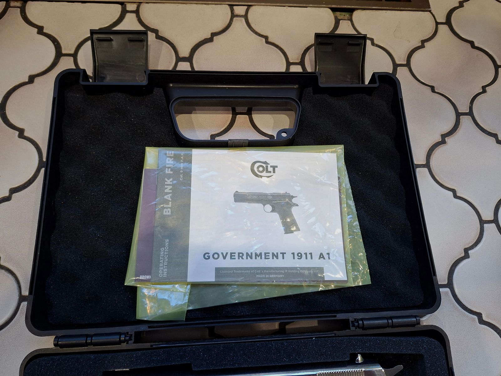 Colt 1911 Chrom, nowy, nie strzelany, długa prowadnica sprężyny, przedmiot kolekcjonerski. Cena do negocjacji!