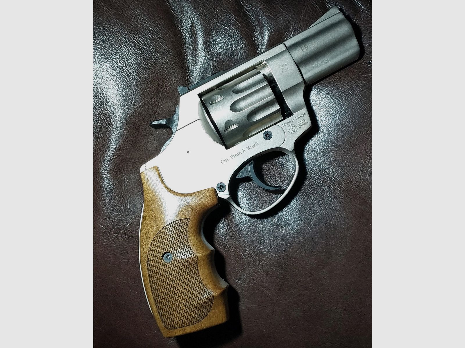 Ekol Viper 2,5 Zoll Nickel mit Holzgriff 9mm R.K. (PTB 1062)