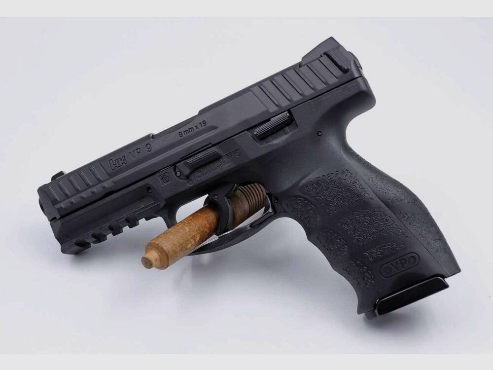 Umarex Heckler & Koch VP9 4.5mm (.177) BB, CO2, Blowback