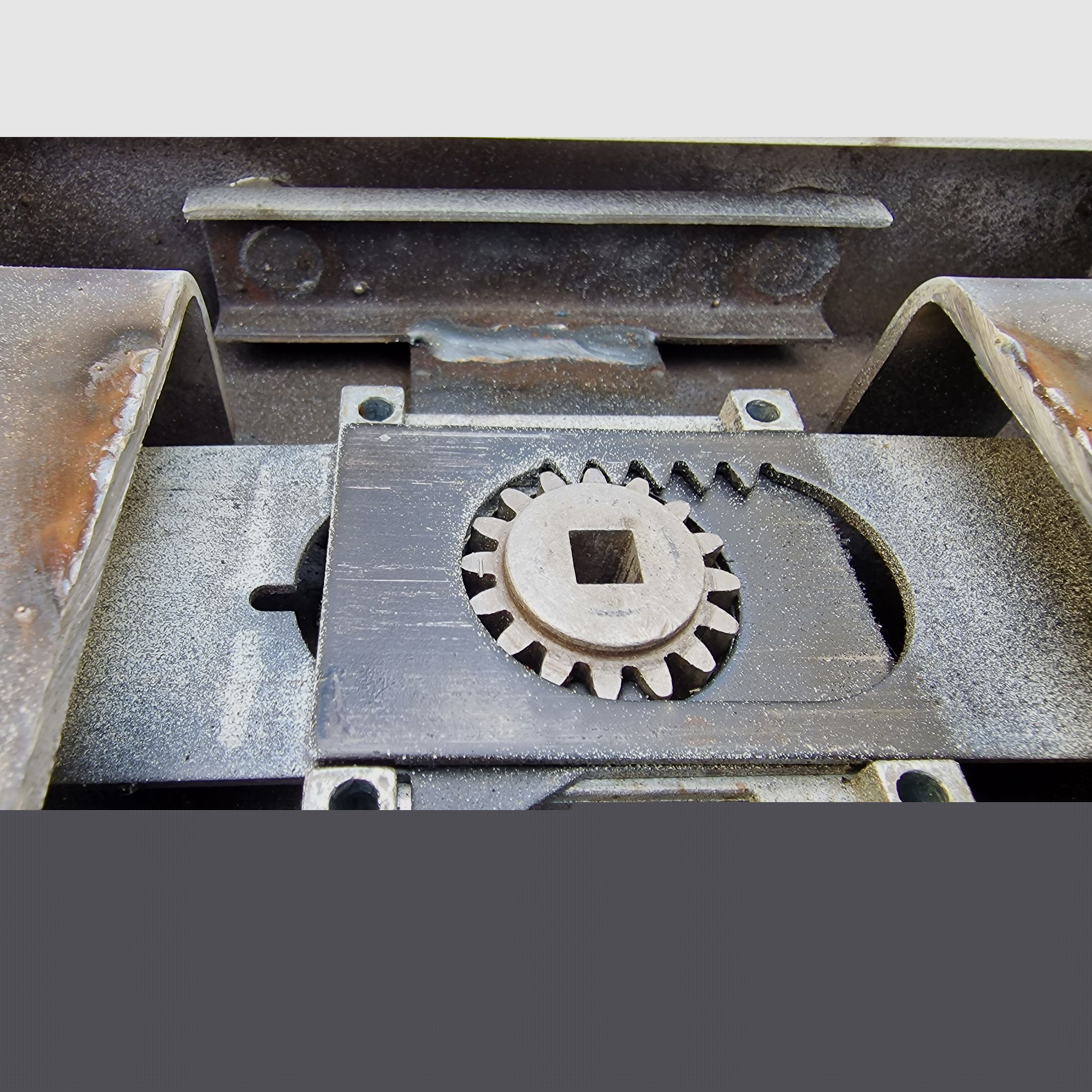 Waffenschrank HUNTER Milan (1700x690x410) max. 14 LW