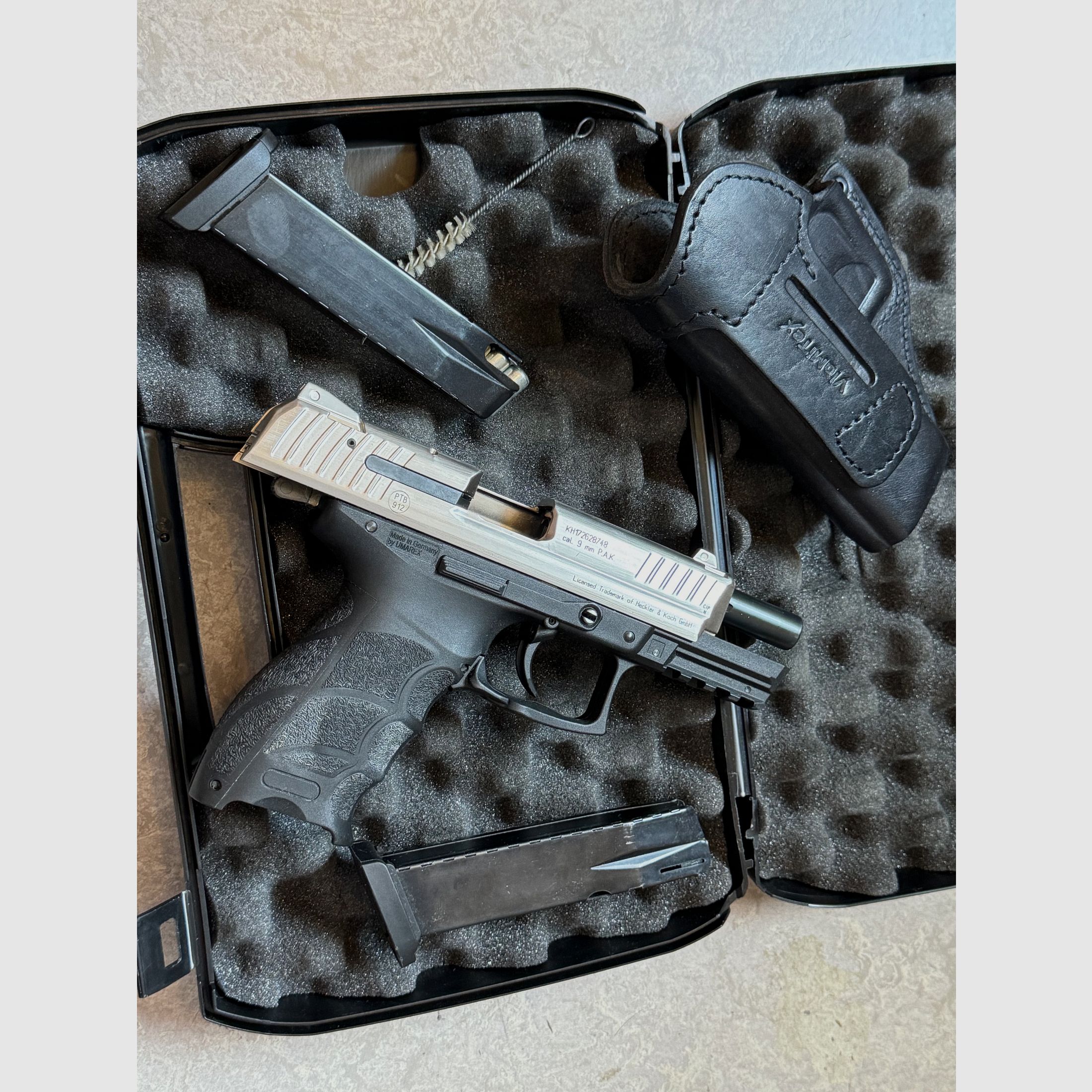 Zeldzame HK P30 schreckschusspistool 9 mm P.A.K. in zilver – latere geoptimaliseerde versie