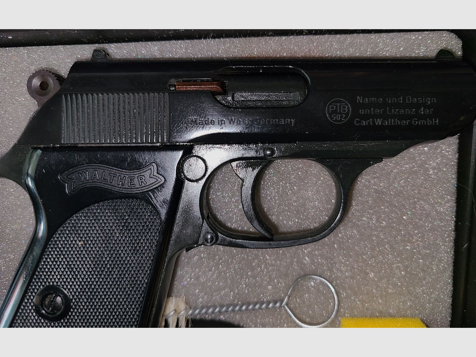 WALTHER PPK  / PTB 502 / 8mm / VIEL ZUBEHÖR / SCHRECKSCHUSS / GAS / PISTOLE / SILVESTER SELBSTVERTEIDIGUNG  
