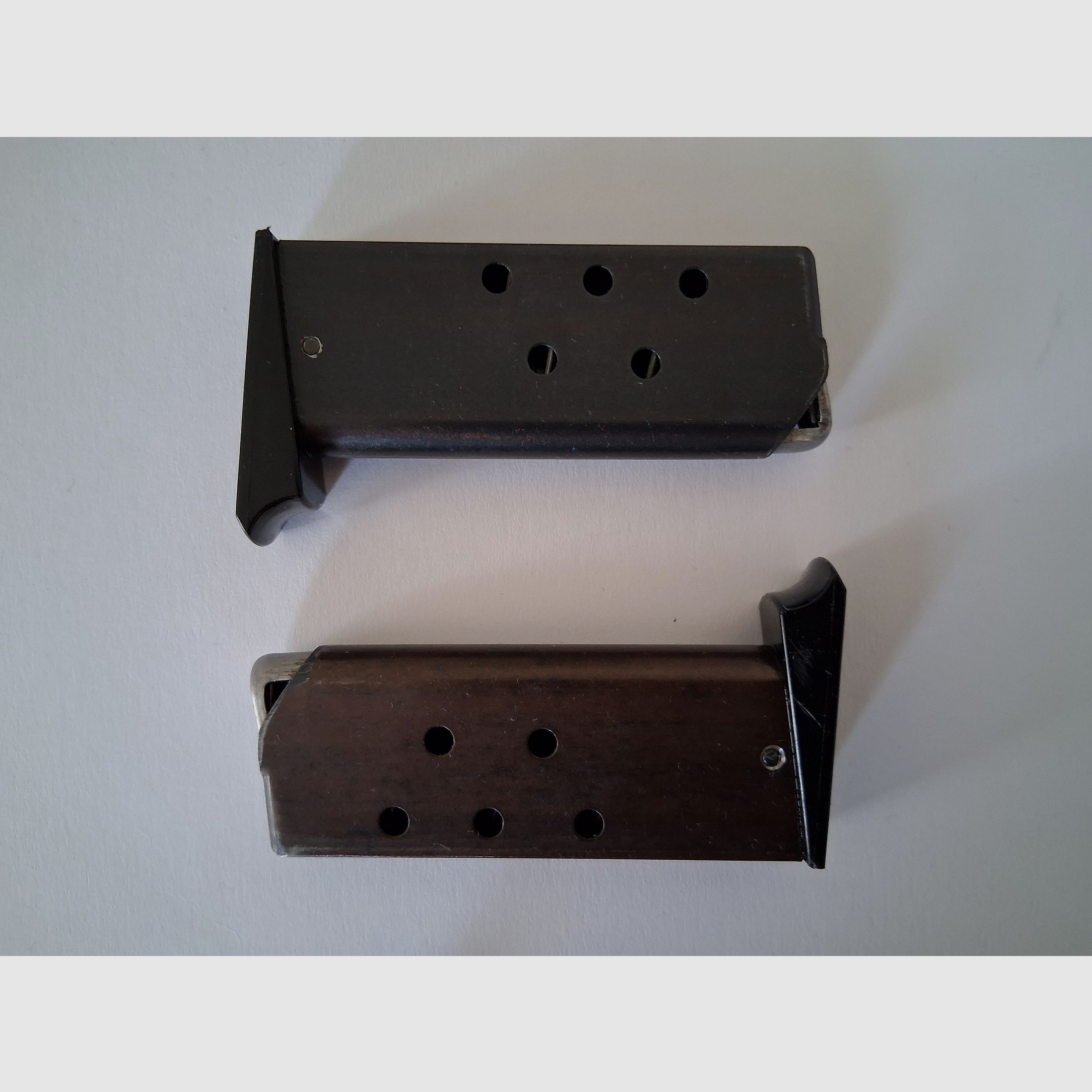 2 cargadores para SM 110 cal. 8 mm K., imagen 1 de 2