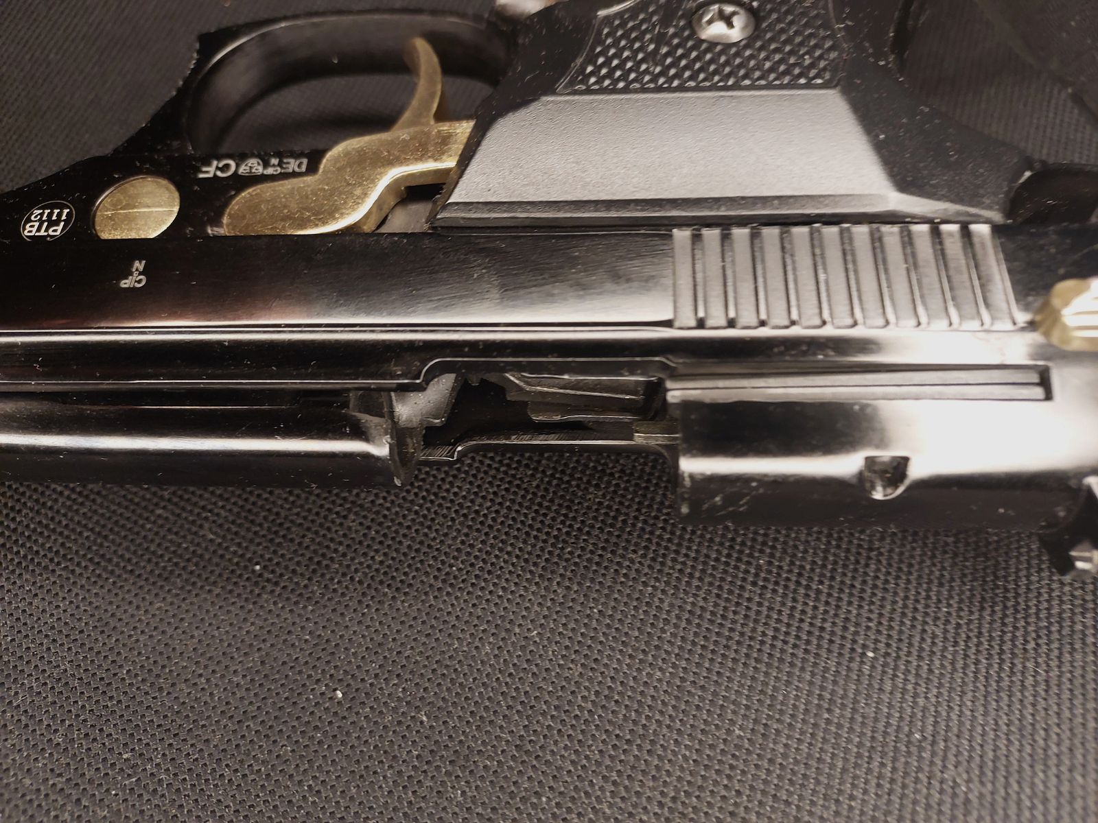 Ekol Firat Magnum blank firing pistol black/gold cal. 9mm P.A.K. (PTB 1112)