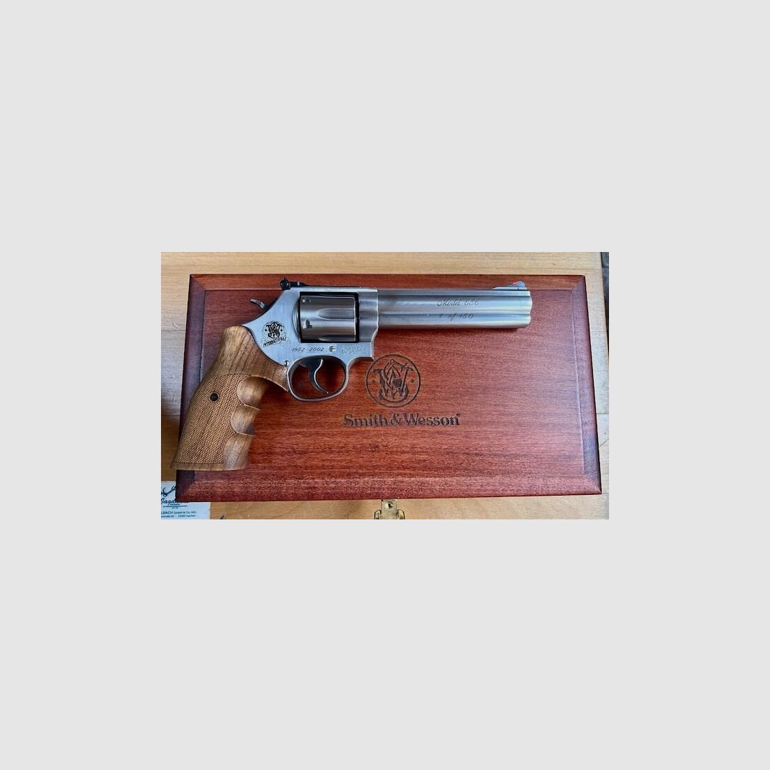 Commission Rev. S&W 686-6 6'' 1-150 Editi