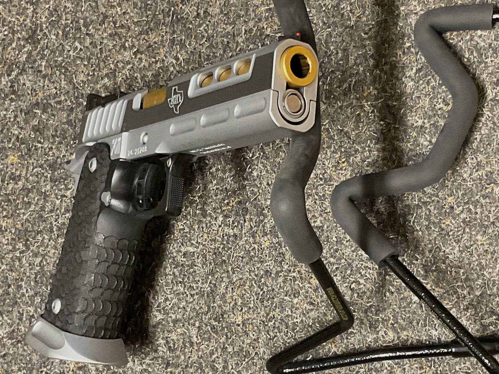 STI 2011 DVC Limited 40S&W