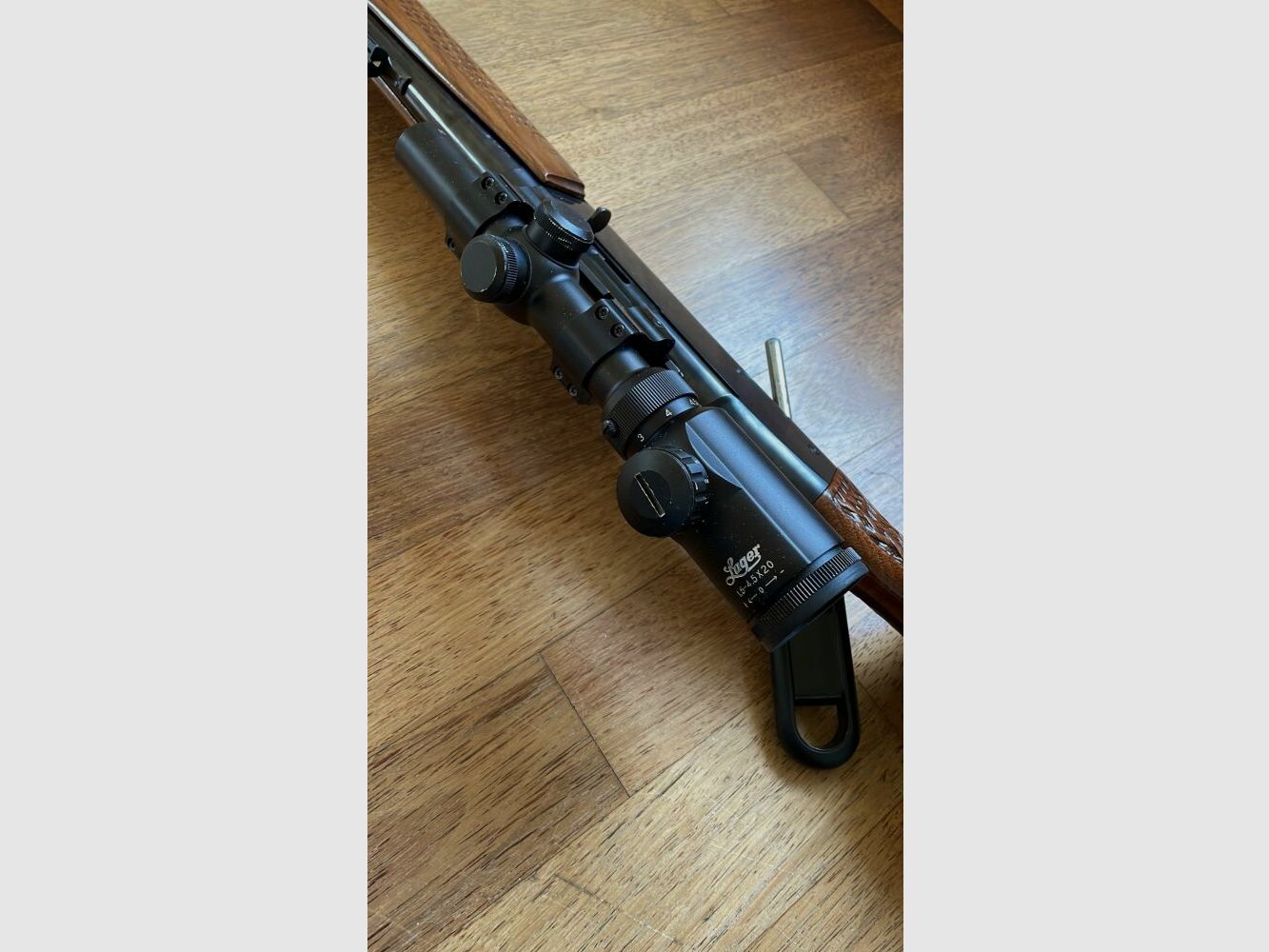 Remington 742 Woodsmaster incluye óptica Luger 1,5 - 4,5 x 2, Cal. .30-06 Spri