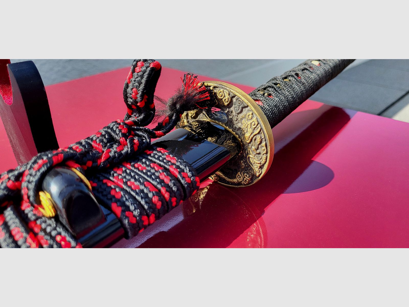 Katana Toshiro Tenryu, schwarz, mit eingraviertem Drachen auf Saya