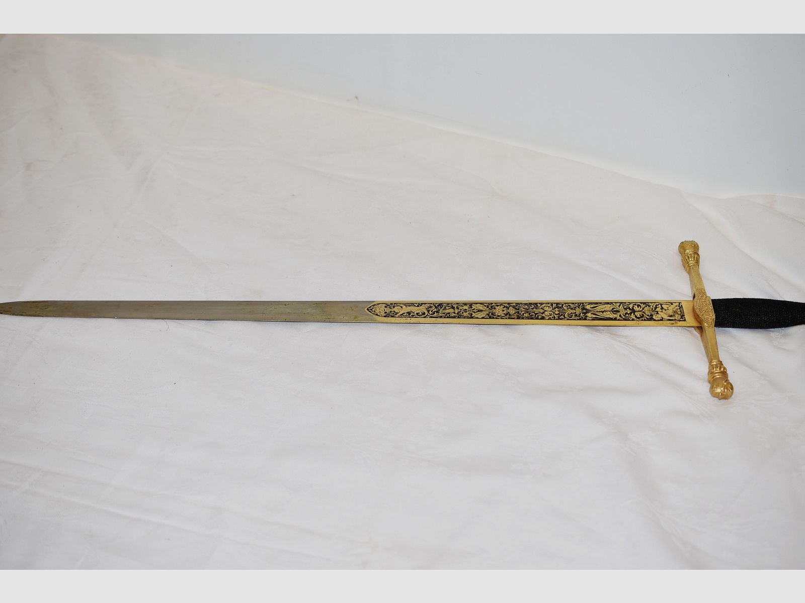 Renaissance-Schwert, Goldenes Schwert Carlos V, Kaiser Karl V, Toledo Gesamtlänge 74 cm