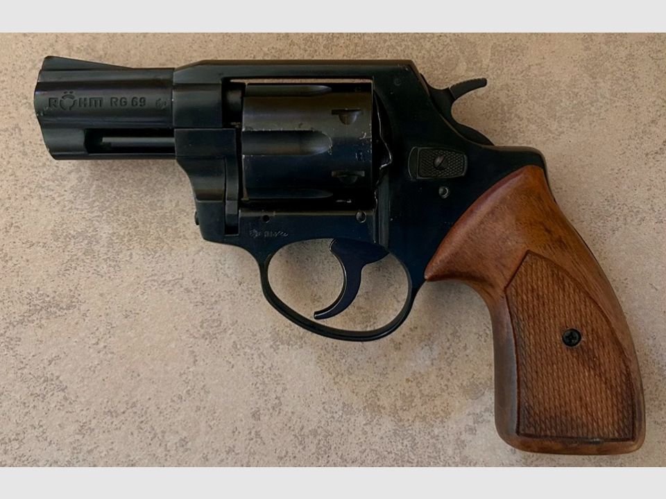 SRS-arma da collezione: RÖHM RG 69 9mmR leggendaria PTB 275 (quella con il tamburo in acciaio forato al centro)