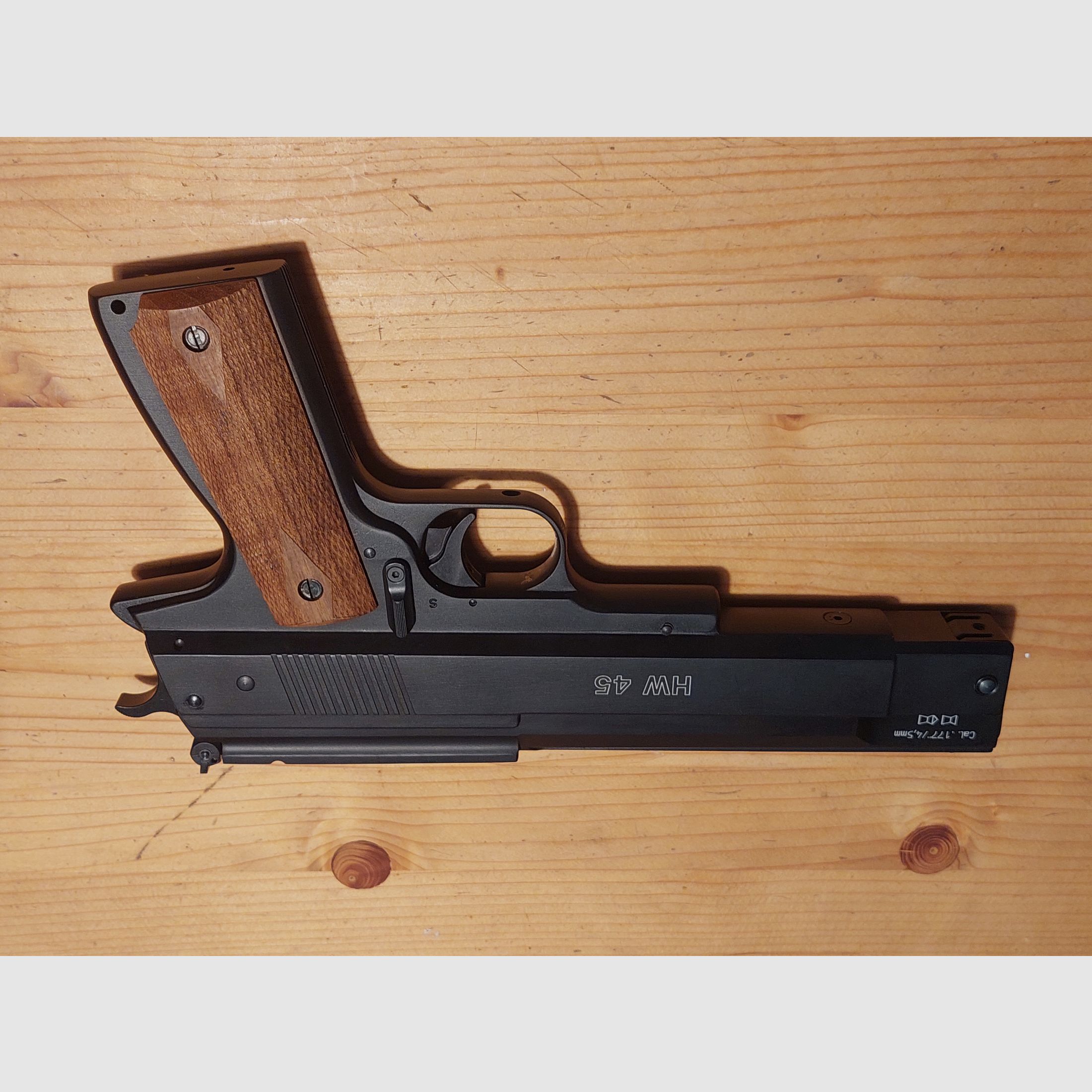 Pistolet pneumatyczny Weihrauch hw 45