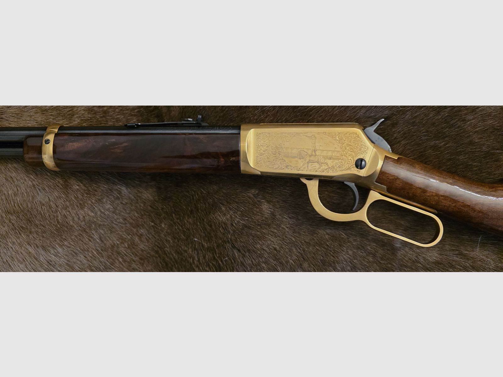 Legende des "Wilden Westens" zu Verkaufen Annie Oakley Commemorative Winchester