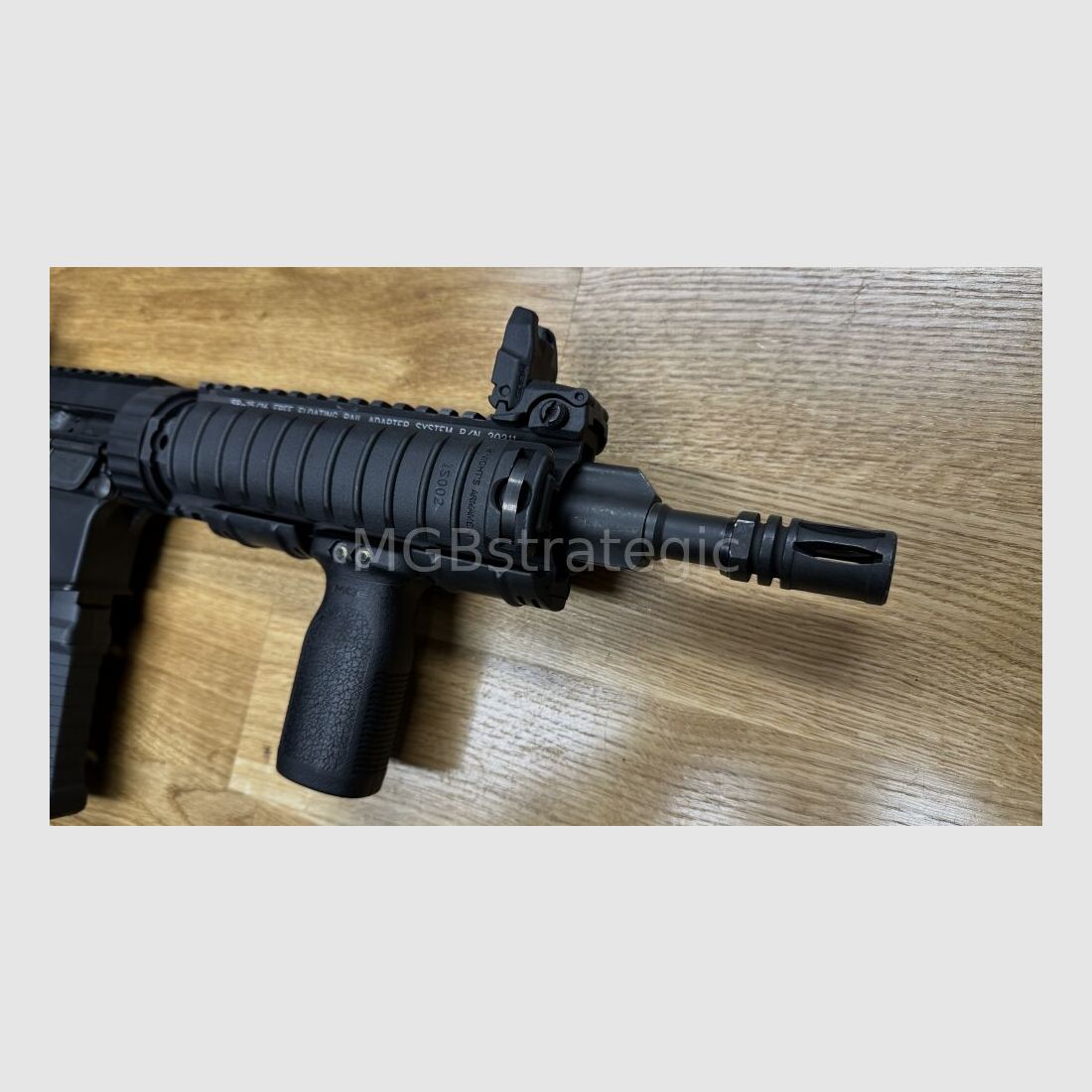 DPMS RFA3-L16 Lite 16 - 10,5" Lauf - halbautom. Büchse .223Rem System Typ AR15 AR-15 - Original Knight’s Armament Company Handschutz KAC