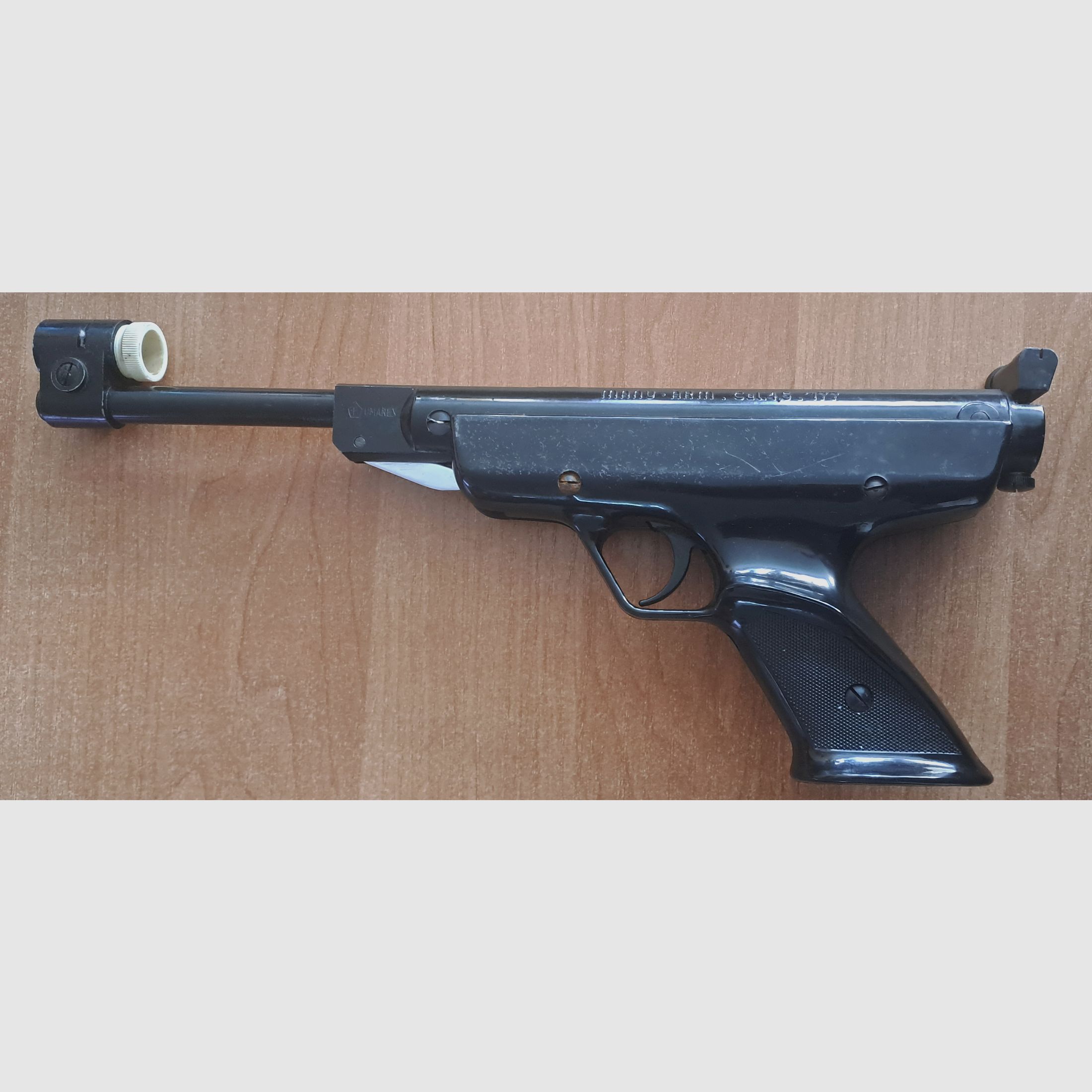 Manu-Arm Luftpistole Kal.: 4,5 mm (Defekt)