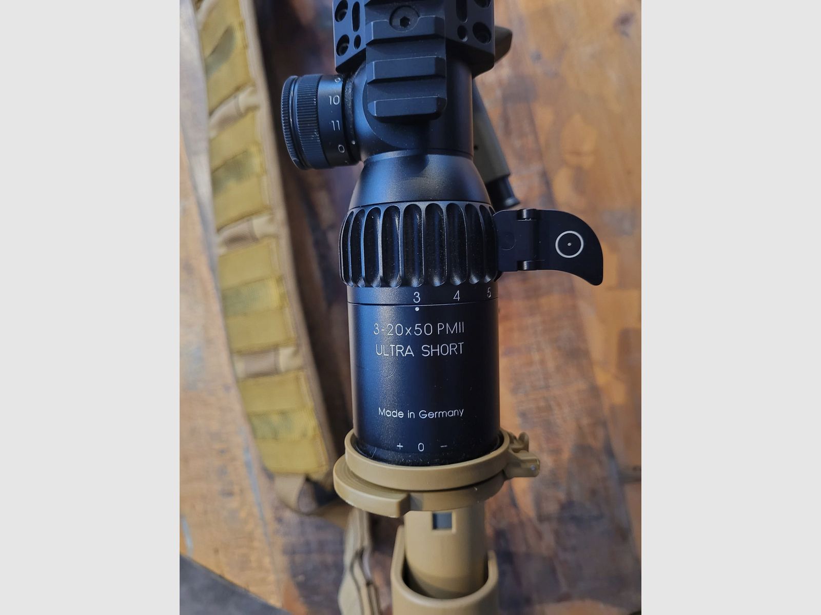 H&K .308 carabine semi-automatique Mod. MR308A3 (RAL8000) 20 avec accessoires G28 10 coups magasin et Schmidt & Bender 3-20x50 PMII Ultra Court & divers accessoires