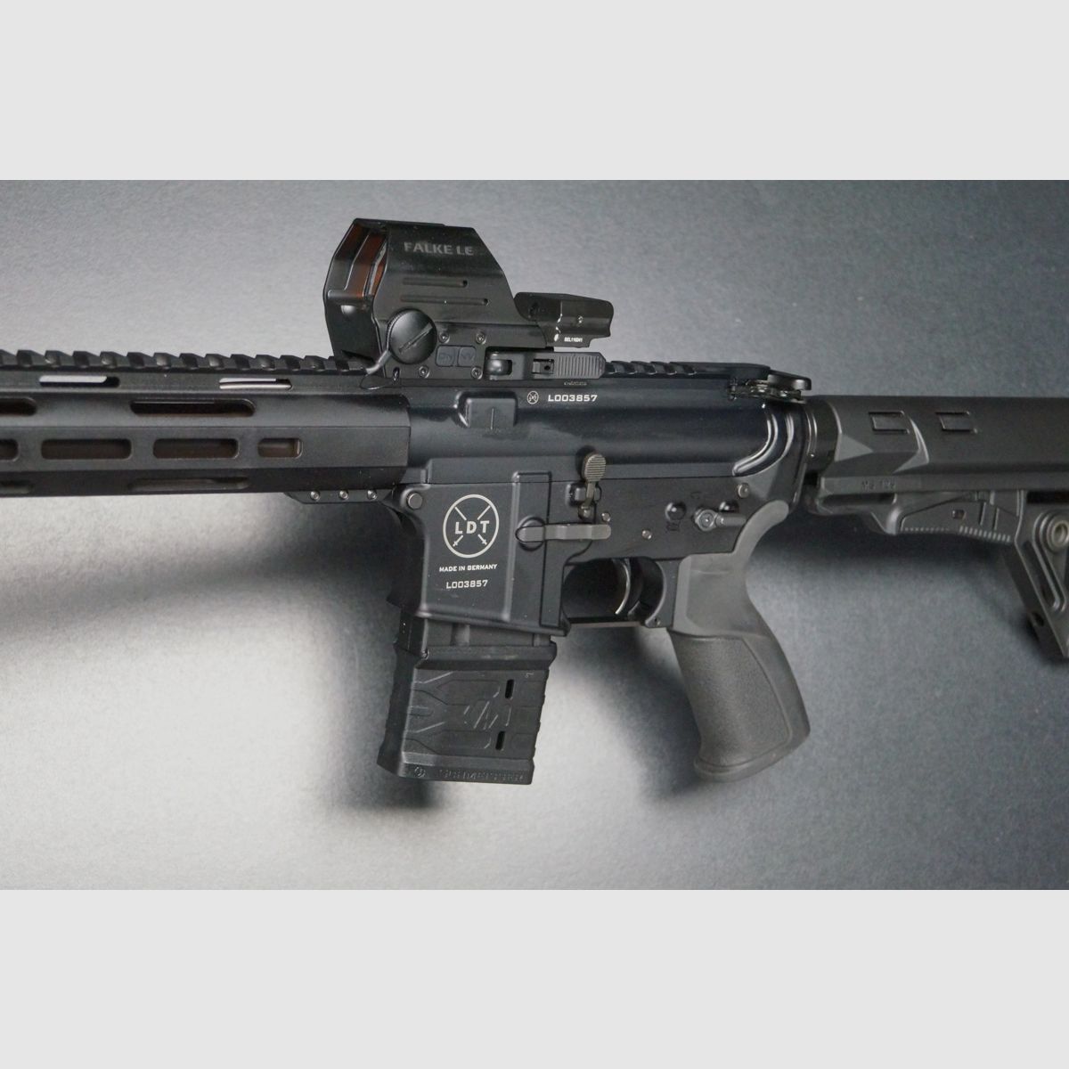 Lux Def Tec AR15 L4 + Falke LE d'occasion, image 5 sur 6