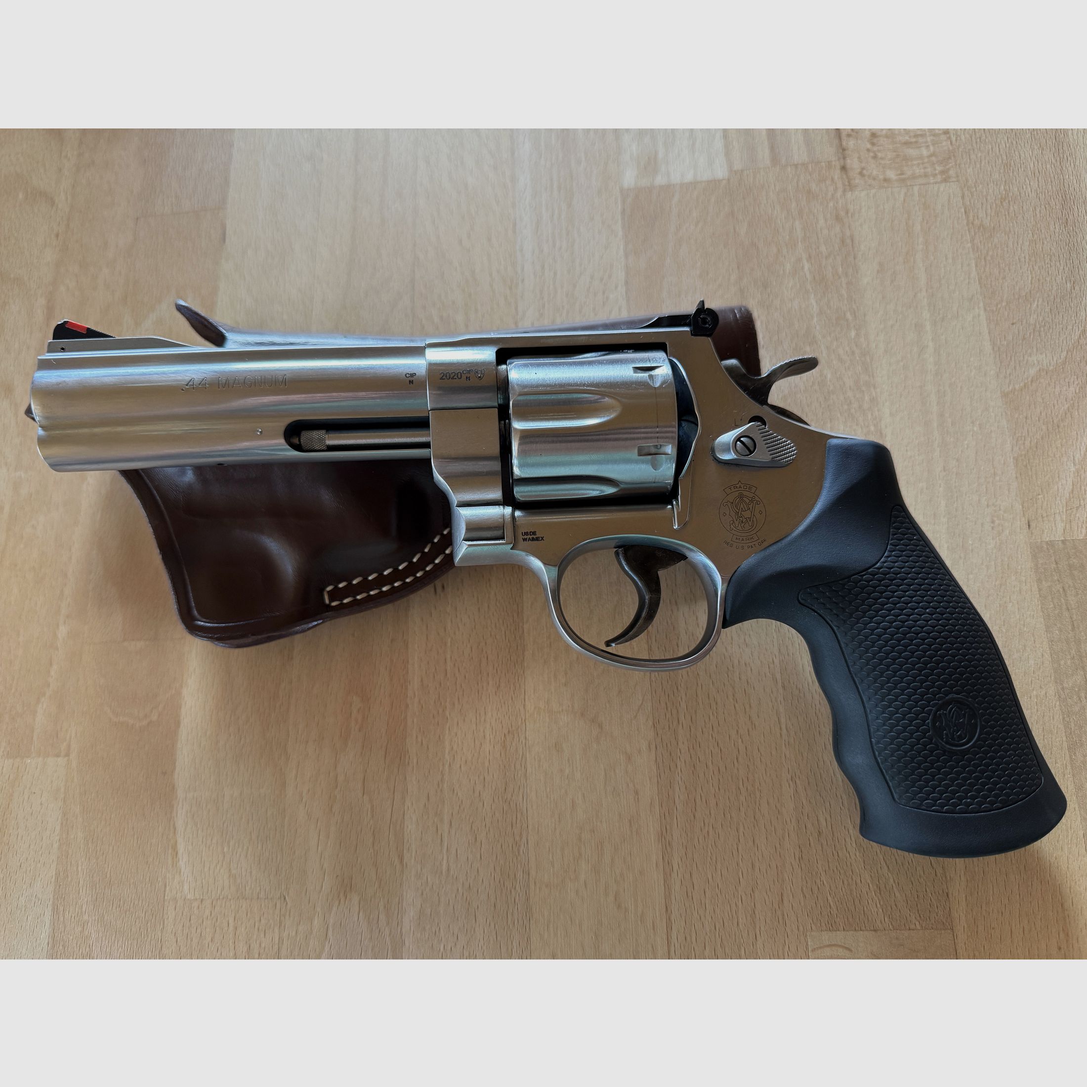 Smith & Wesson 629 Classic, 5"-barrel.