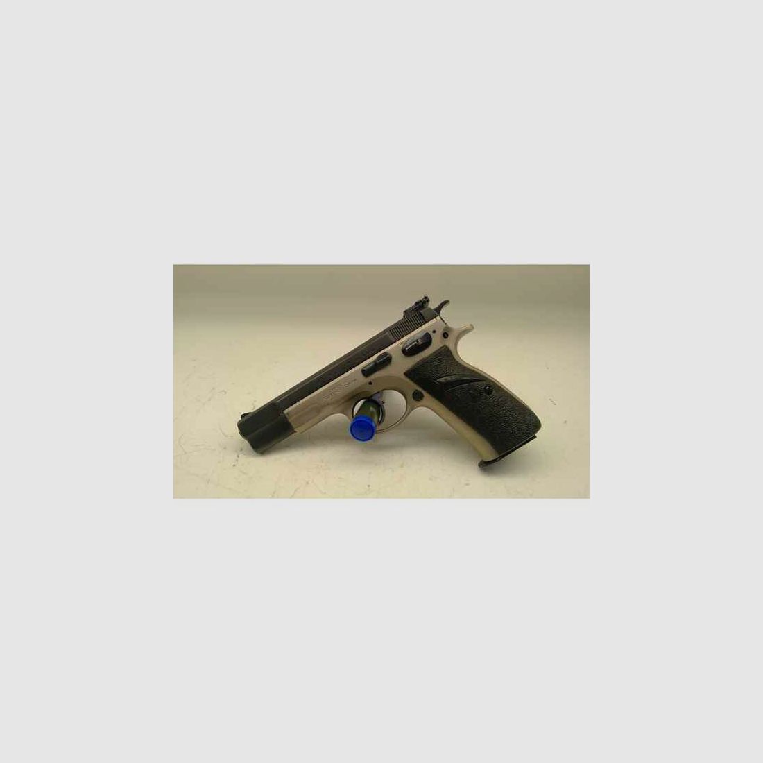 Pistole Brünner Mod.75 im Kaliber 9mm Luger gebraucht