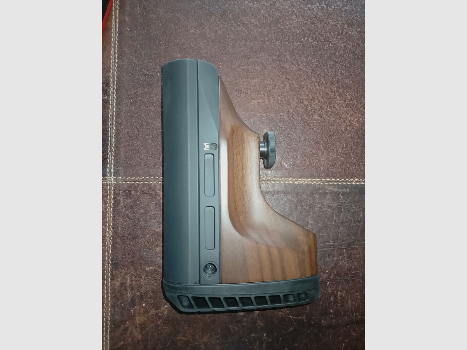 WOOX Vigilante AR15 wood stock walnut – sliding stock hybrid (like new)
