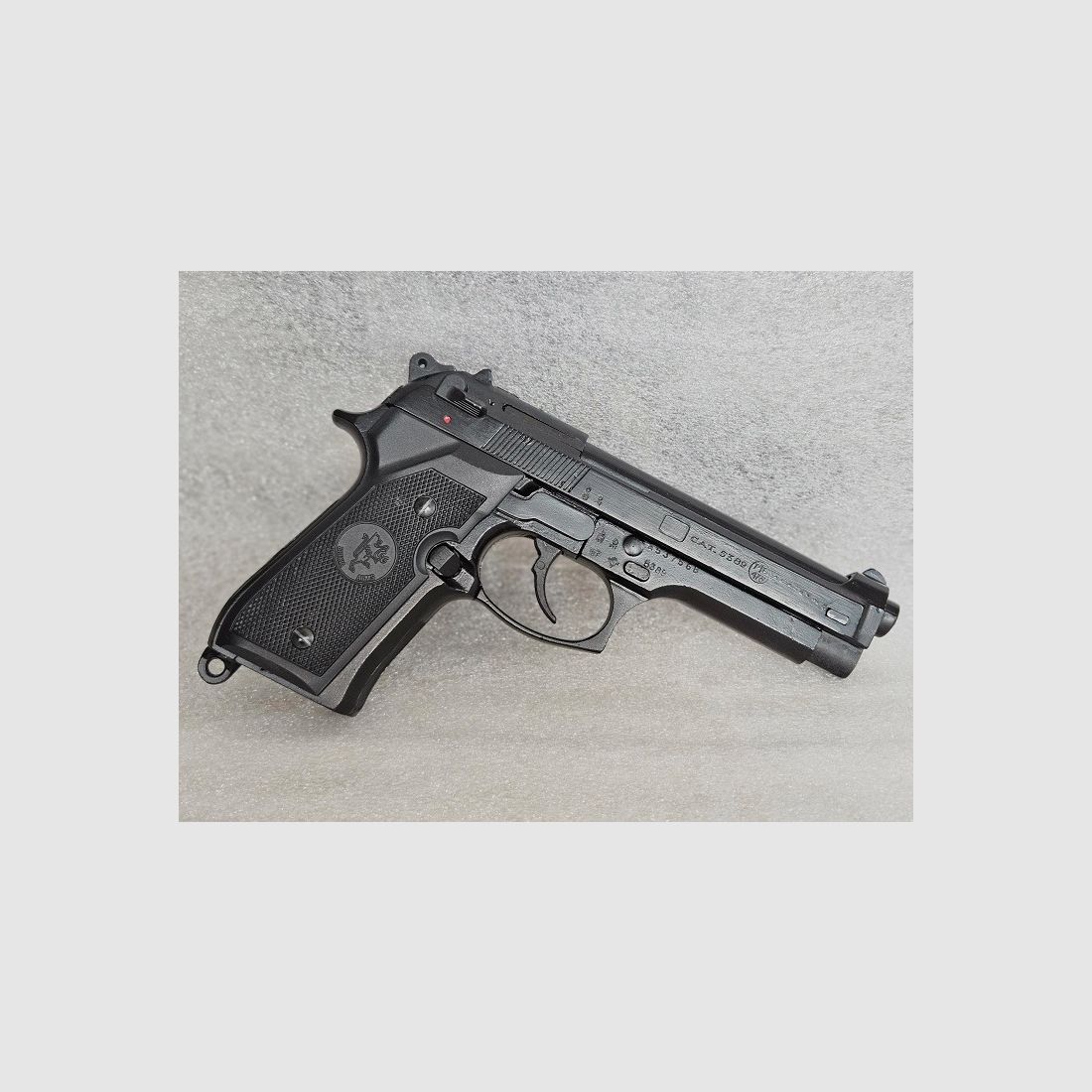 Bang & gas pistol model 92 ARMY 8mm PTB 478 without magazine.