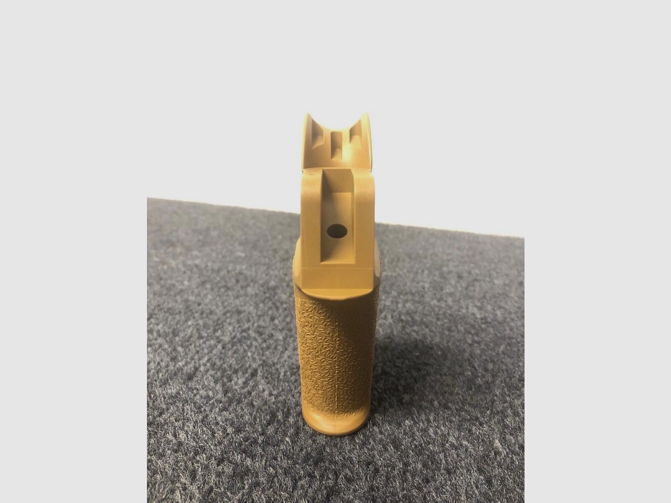 HK Adaptive Battle Grip grip sand color/RAL8000 - NEW - Heckler & Koch Mr223 Mr308 HK416 HK417 HK433 HK437 G95k KSK Ar15