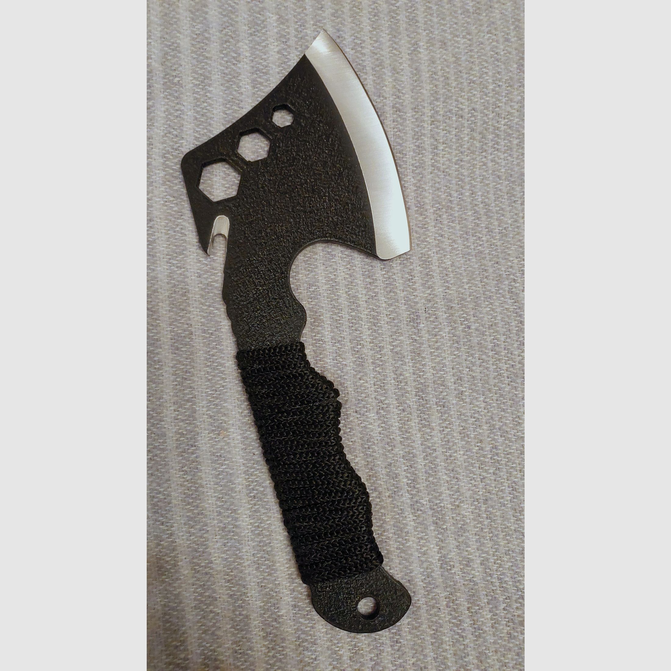 Kompaktes Camping- & Wurfbeil mit Cordura-Nylonhülle