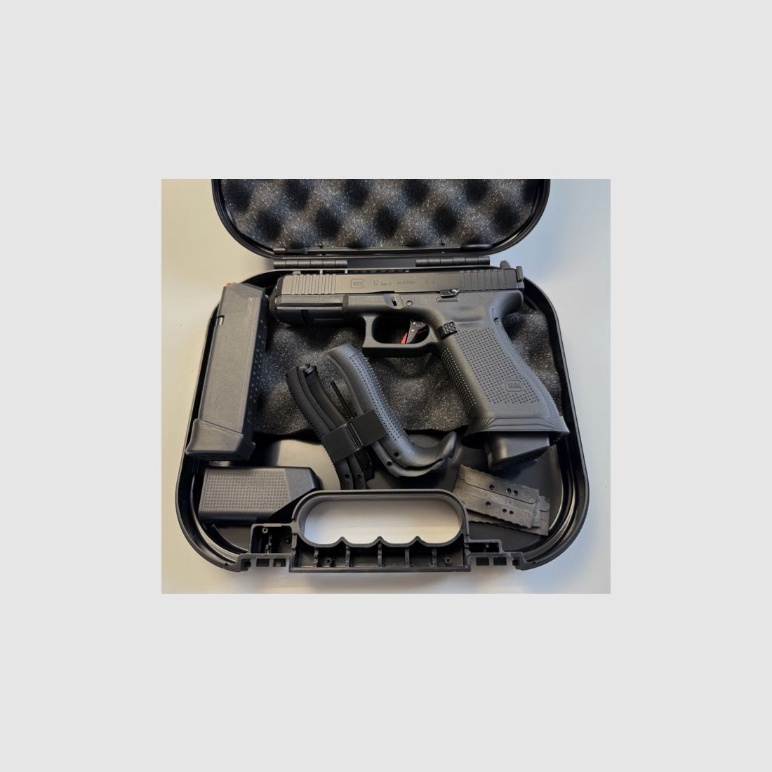 Glock 17 Gen.5 MOS 9 x19, TOP equipped - LIKE NEW