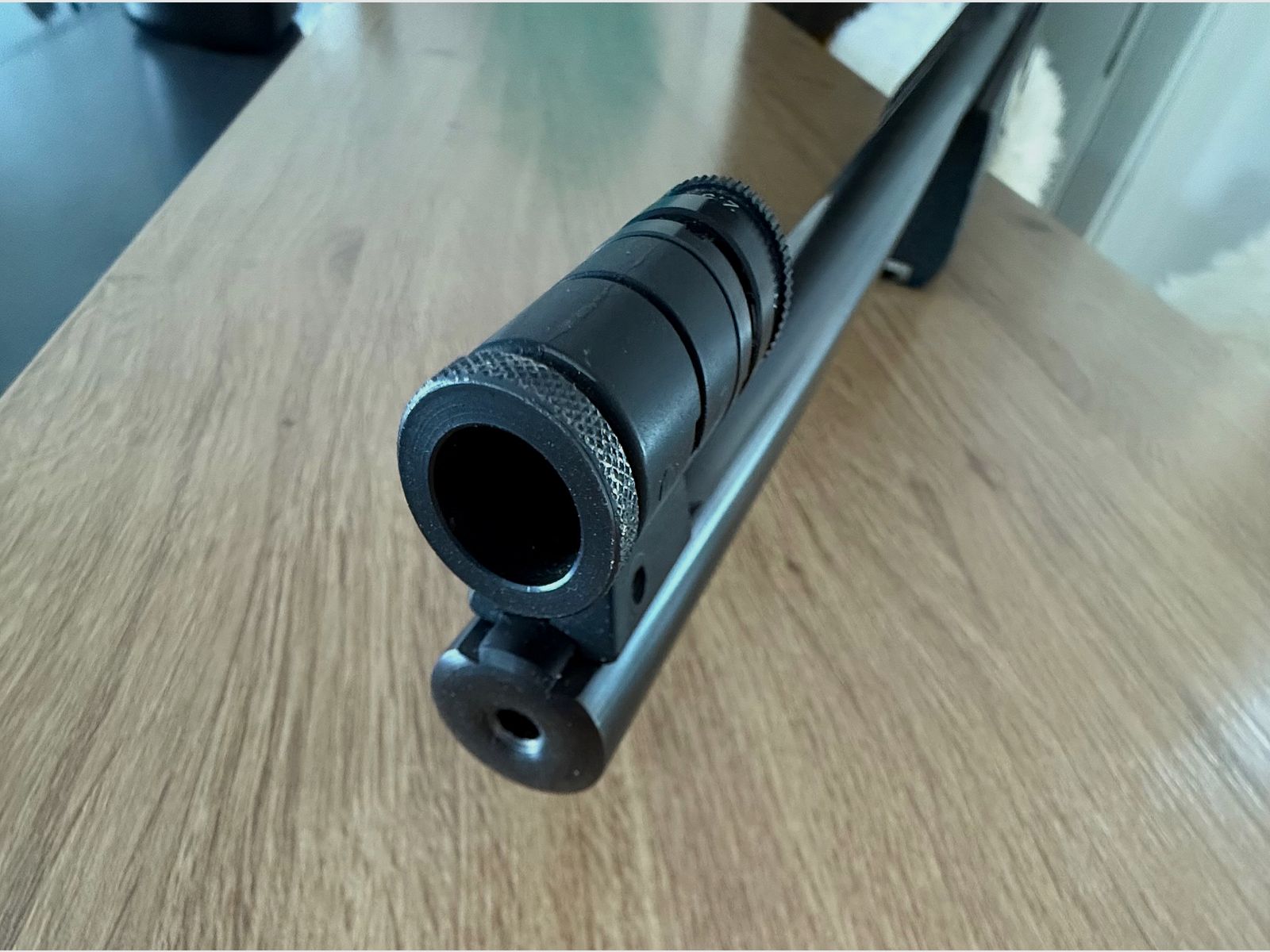 Weihrauch HW60M, Matchbüchse im Kaliber .22Lf.B. mit Zieloptik: Elite 201
