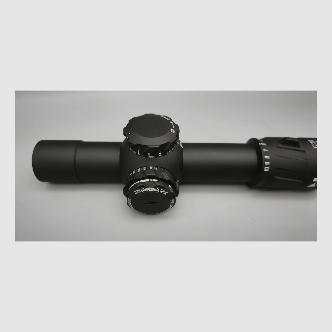 Zero Compromise Optic ZC210 2-10x30 DMR Absehen LPVO Drückjagdglas