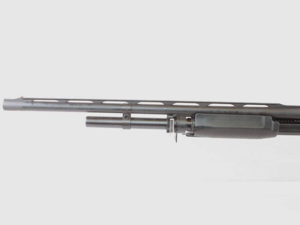 Escopeta semiautomática Benelli M3 - 12/76