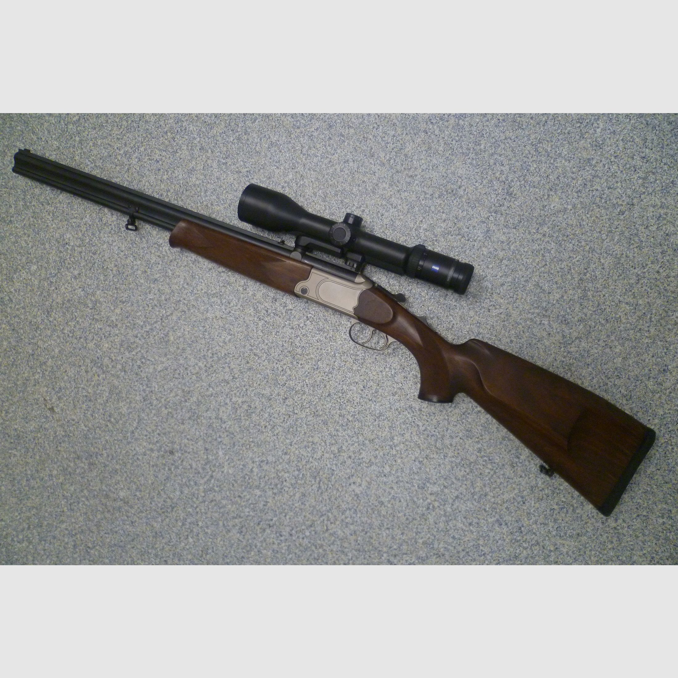 Escopeta de doble cañón Simson 20/76 y .30R Blaser con Zeiss Victoty HT