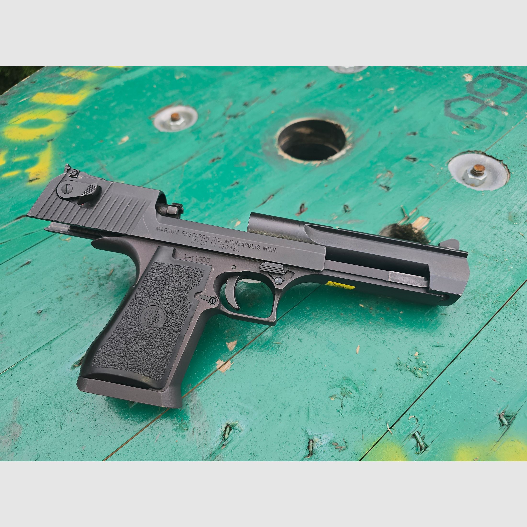 Desert Eagle Mark XIX .50 AE – Magnum Research / IMI – Bruniert