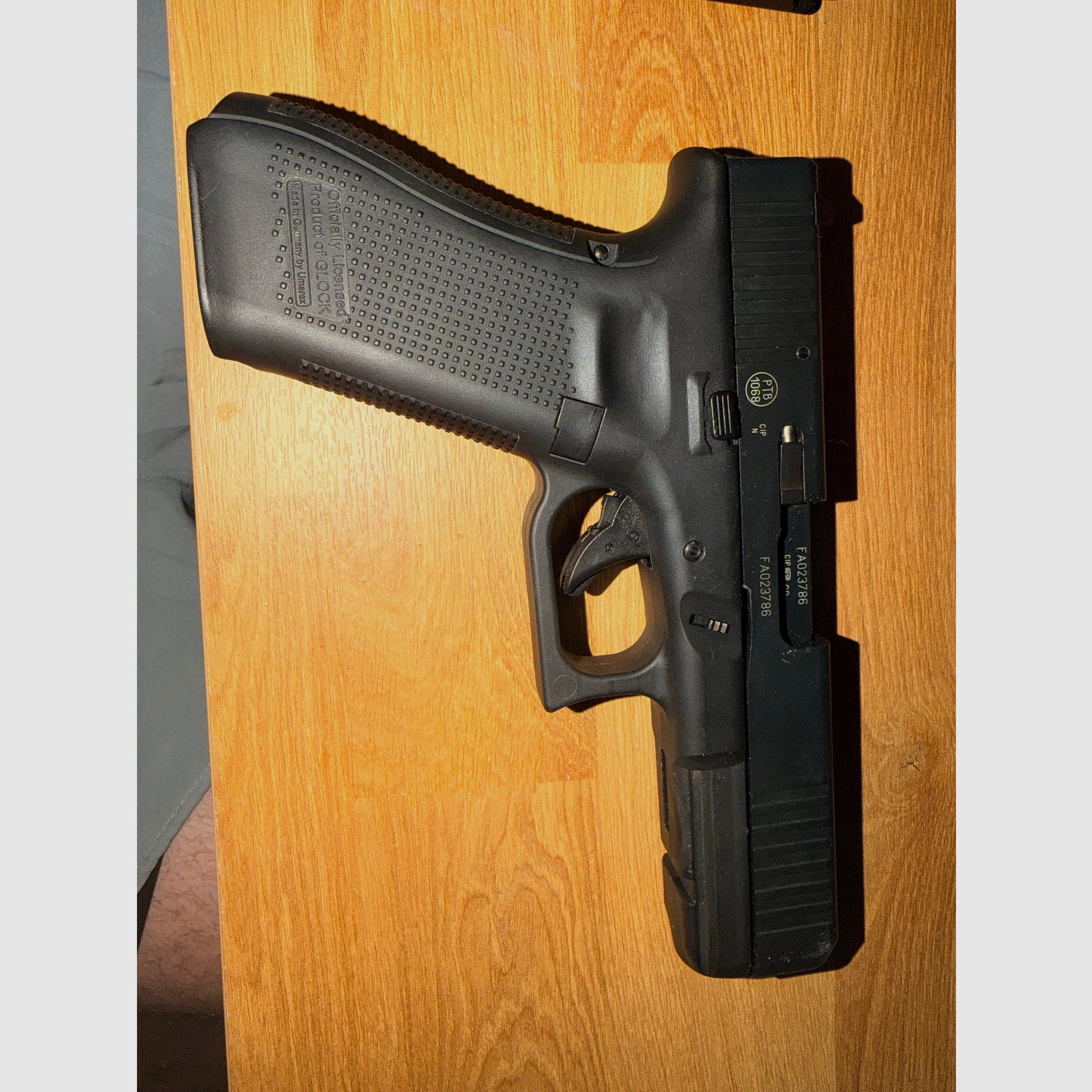Vendo una Glock Schreckschuss