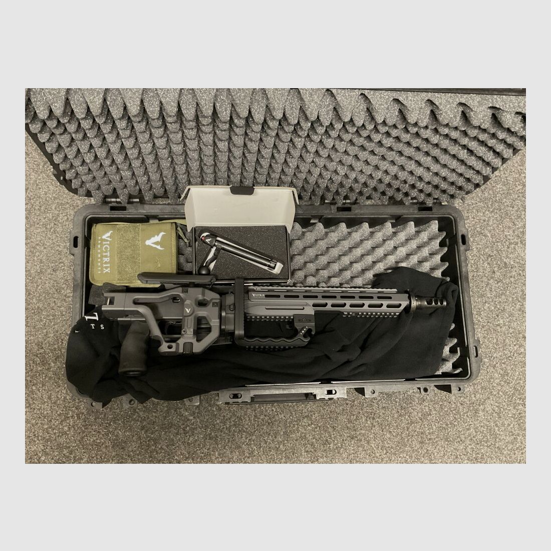 Victrix Gladio Pugio V Gris Foncé 308 Winchester 16 pouces avec silencieux S