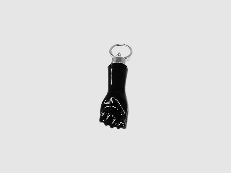 925er Silber Anhänger Hand Faust Higa Schwarz 18mm. Glatt Synthetisch Amulett