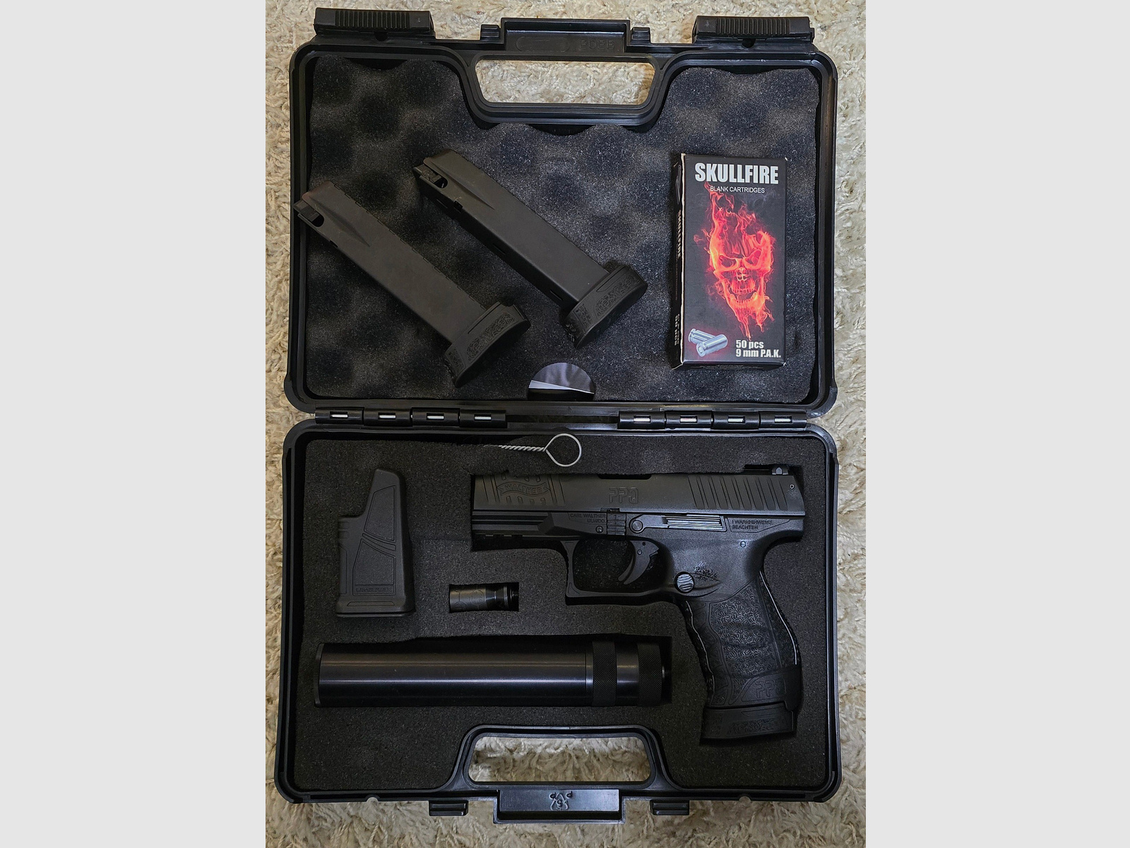 Walther Schreckschuss Pistole PPQ M2 Navy Kit 9 mm Schreckschuss mit Schalldämpfer+3 x17 Schuss Magazin