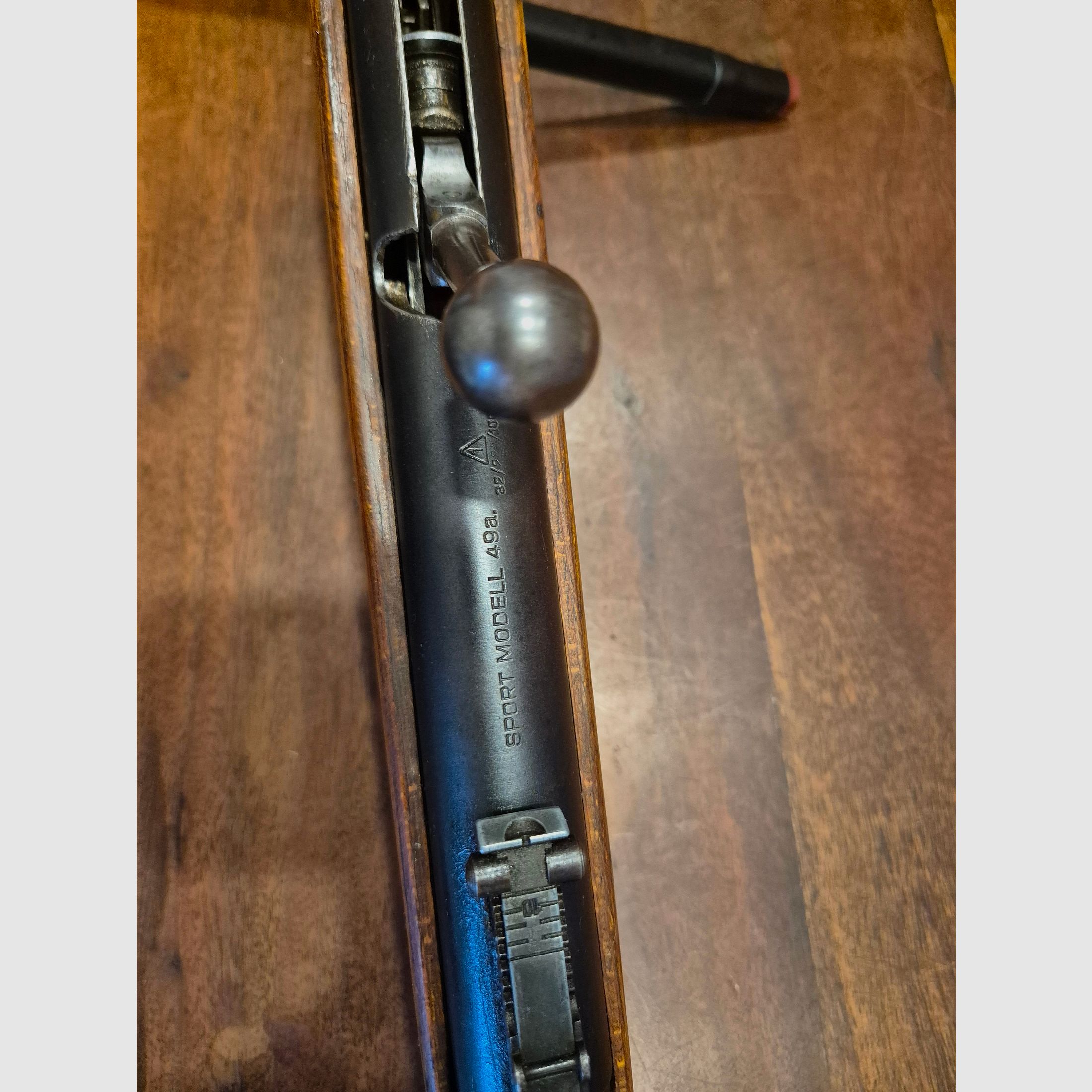 Haenel 49a stary przedmiot kolekcjonerski z 1953 roku całkowicie odnowiony