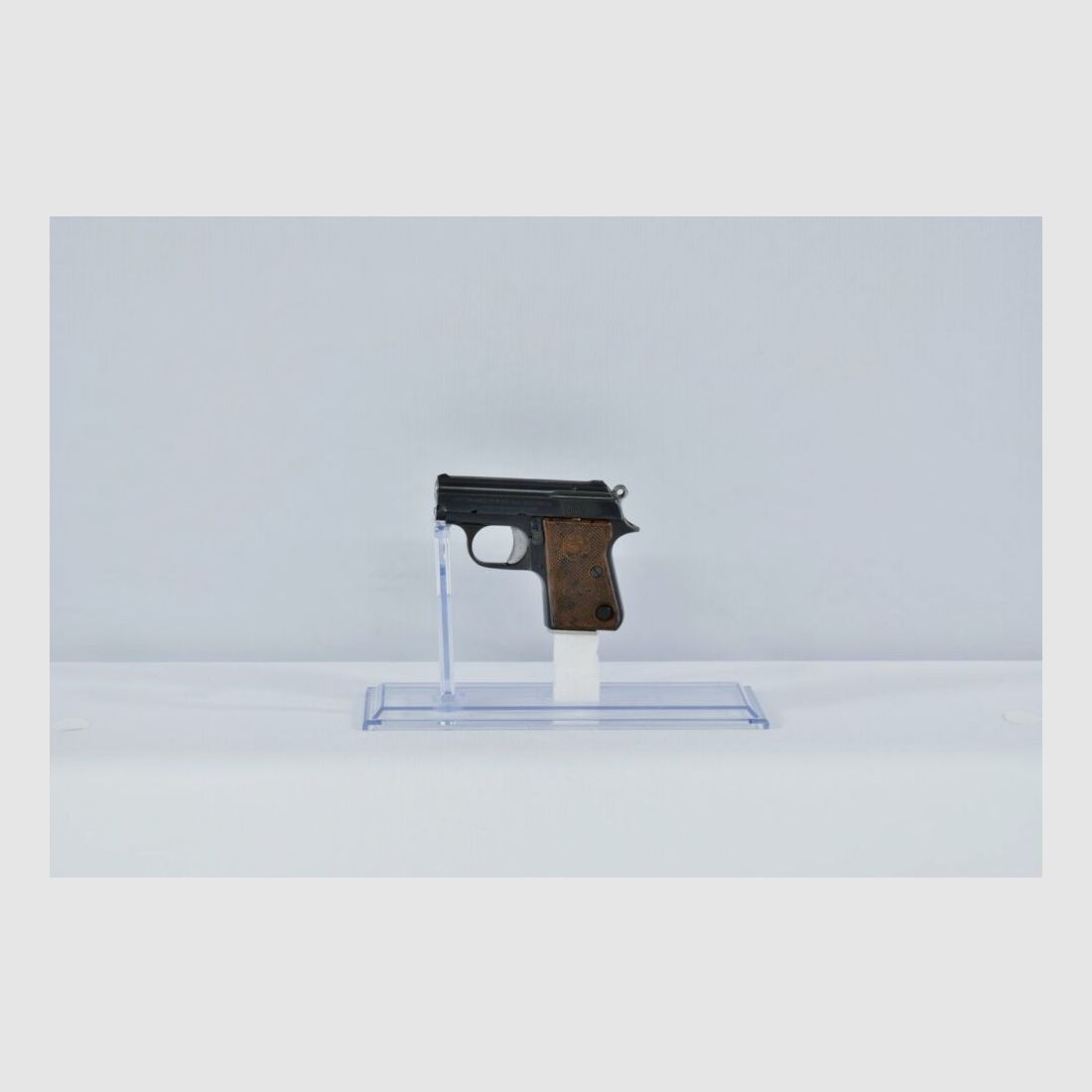 Astra Uncetag​ .22Short Pistole, Bild 1 von 3