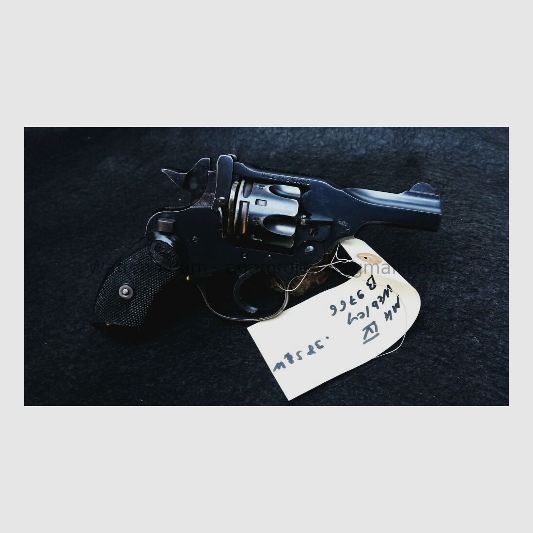 Webley 3 Inch, Webley MKIV , Safety