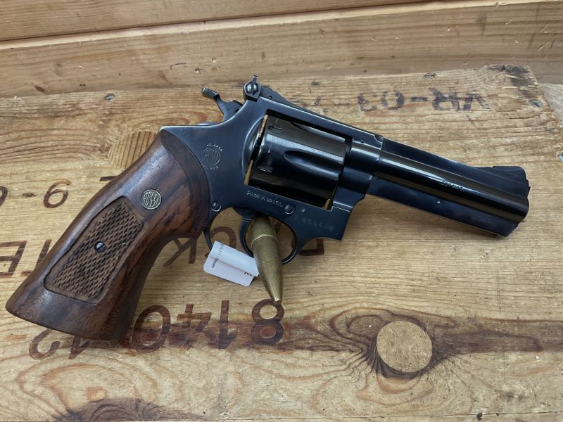 Revolver Amadeo Rossi Mod.971, Kal..357Mag., Holzgriffschalen, super Zustand!!!